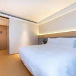 Ji Hotel Shanghai South Yanggao Road Metro Station